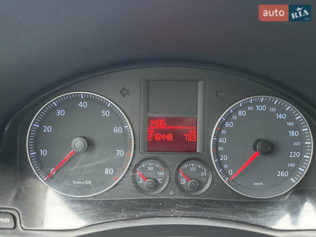 Серый Фольксваген Гольф, объемом двигателя 1.6 л и пробегом 220 тыс. км за 5250 $, фото 51 на Automoto.ua