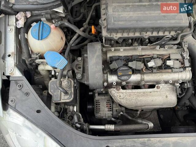 Серый Фольксваген Гольф, объемом двигателя 1.39 л и пробегом 228 тыс. км за 4500 $, фото 19 на Automoto.ua