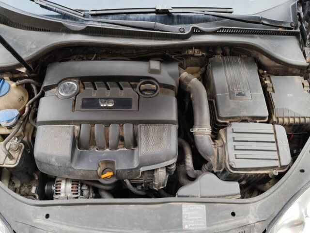 Сірий Фольксваген Гольф, об'ємом двигуна 1.6 л та пробігом 309 тис. км за 5700 $, фото 16 на Automoto.ua