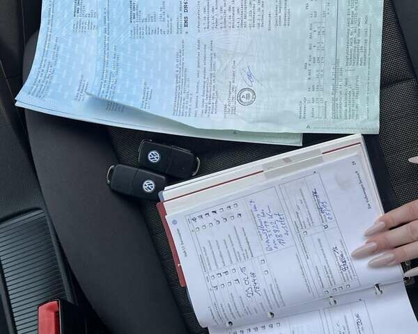 Серый Фольксваген Гольф, объемом двигателя 1.4 л и пробегом 260 тыс. км за 5900 $, фото 28 на Automoto.ua