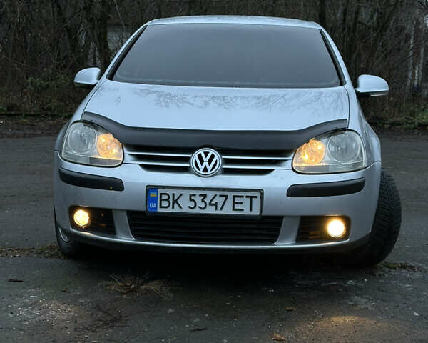 Серый Фольксваген Гольф, объемом двигателя 1.9 л и пробегом 286 тыс. км за 5200 $, фото 1 на Automoto.ua