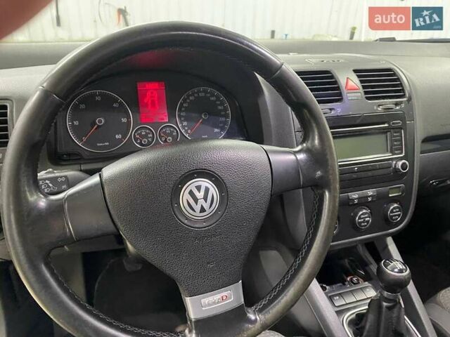 Серый Фольксваген Гольф, объемом двигателя 1.97 л и пробегом 282 тыс. км за 6500 $, фото 2 на Automoto.ua