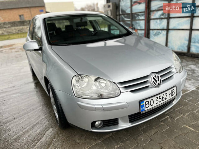 Серый Фольксваген Гольф, объемом двигателя 1.4 л и пробегом 183 тыс. км за 5400 $, фото 1 на Automoto.ua