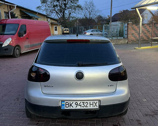 Серый Фольксваген Гольф, объемом двигателя 1.97 л и пробегом 350 тыс. км за 5700 $, фото 6 на Automoto.ua