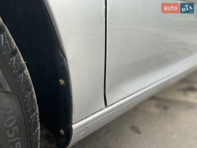 Серый Фольксваген Гольф, объемом двигателя 1.6 л и пробегом 216 тыс. км за 5750 $, фото 21 на Automoto.ua