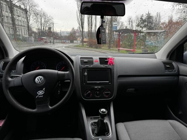Сірий Фольксваген Гольф, об'ємом двигуна 1.4 л та пробігом 288 тис. км за 4490 $, фото 22 на Automoto.ua