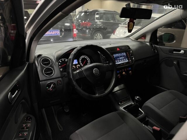 Серый Фольксваген Гольф, объемом двигателя 0 л и пробегом 197 тыс. км за 6300 $, фото 6 на Automoto.ua