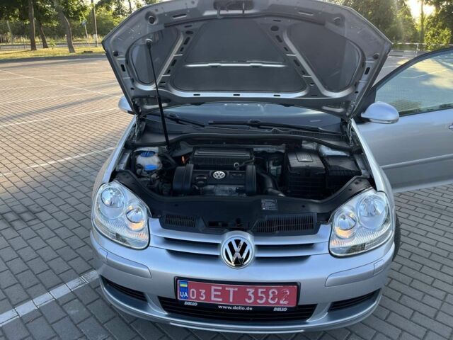 Серый Фольксваген Гольф, объемом двигателя 1.4 л и пробегом 179 тыс. км за 5600 $, фото 6 на Automoto.ua