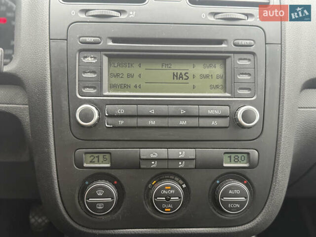 Серый Фольксваген Гольф, объемом двигателя 1.4 л и пробегом 192 тыс. км за 4890 $, фото 10 на Automoto.ua