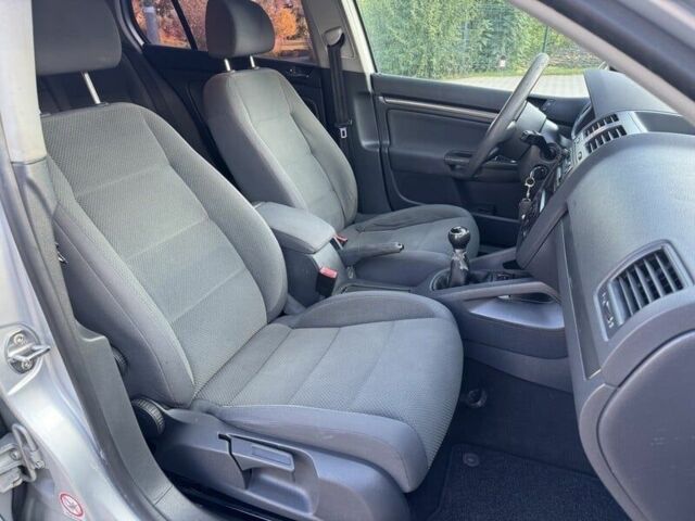 Сірий Фольксваген Гольф, об'ємом двигуна 0 л та пробігом 250 тис. км за 1600 $, фото 8 на Automoto.ua