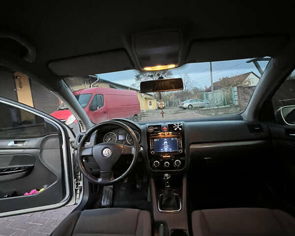 Серый Фольксваген Гольф, объемом двигателя 1.97 л и пробегом 350 тыс. км за 5700 $, фото 26 на Automoto.ua