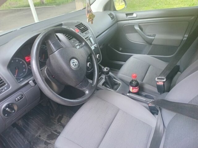 Серый Фольксваген Гольф, объемом двигателя 1.4 л и пробегом 254 тыс. км за 5200 $, фото 11 на Automoto.ua