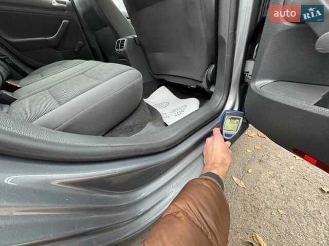 Серый Фольксваген Гольф, объемом двигателя 1.6 л и пробегом 262 тыс. км за 6950 $, фото 106 на Automoto.ua