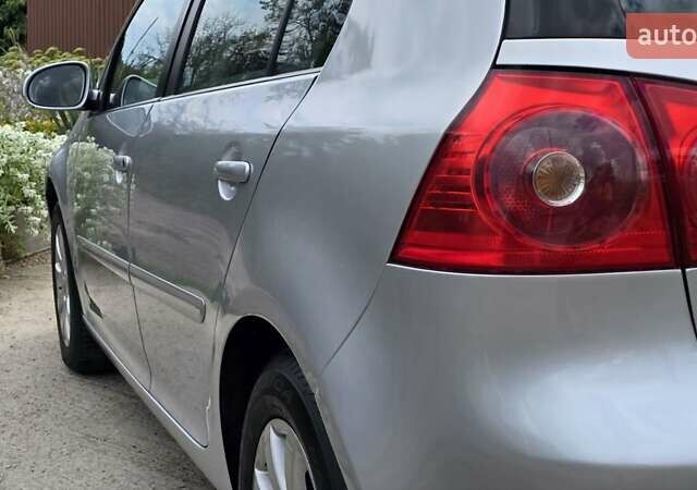 Серый Фольксваген Гольф, объемом двигателя 1.6 л и пробегом 193 тыс. км за 7499 $, фото 22 на Automoto.ua