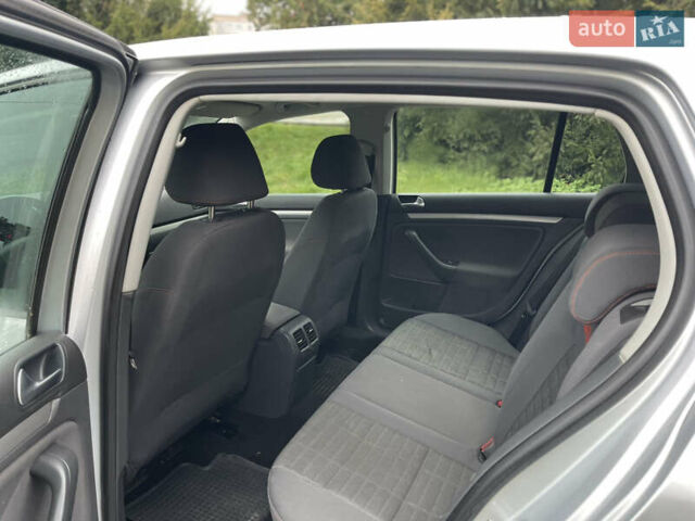 Серый Фольксваген Гольф, объемом двигателя 1.6 л и пробегом 216 тыс. км за 5750 $, фото 32 на Automoto.ua