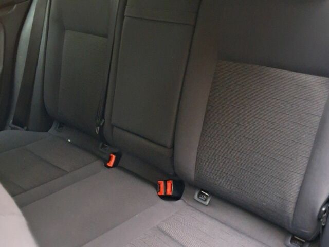 Сірий Фольксваген Гольф, об'ємом двигуна 1.6 л та пробігом 212 тис. км за 5880 $, фото 8 на Automoto.ua