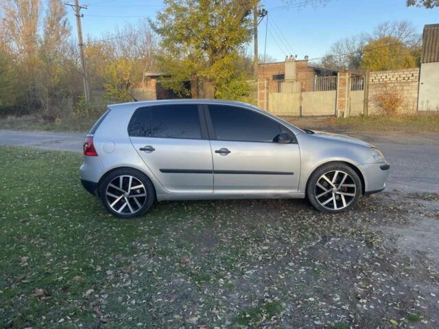 Сірий Фольксваген Гольф, об'ємом двигуна 2 л та пробігом 300 тис. км за 5600 $, фото 2 на Automoto.ua