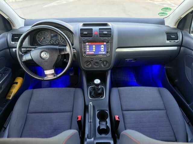 Серый Фольксваген Гольф, объемом двигателя 0 л и пробегом 192 тыс. км за 4955 $, фото 3 на Automoto.ua