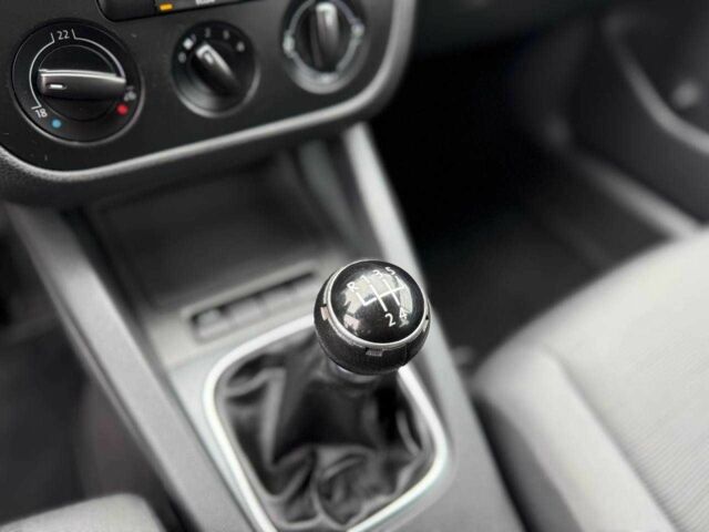 Серый Фольксваген Гольф, объемом двигателя 1.4 л и пробегом 210 тыс. км за 5799 $, фото 13 на Automoto.ua