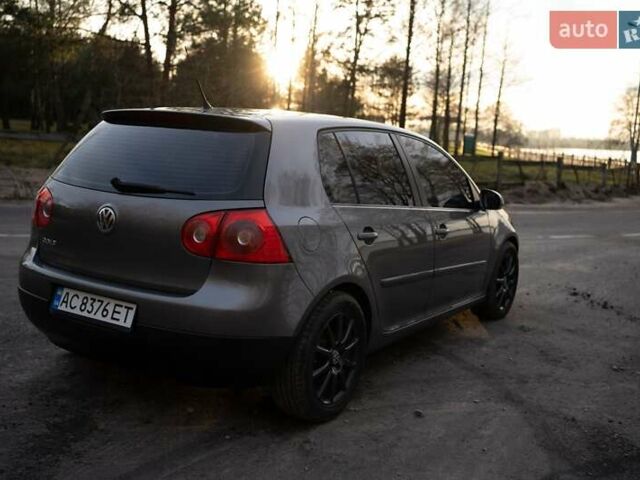 Серый Фольксваген Гольф, объемом двигателя 1.6 л и пробегом 240 тыс. км за 5700 $, фото 4 на Automoto.ua