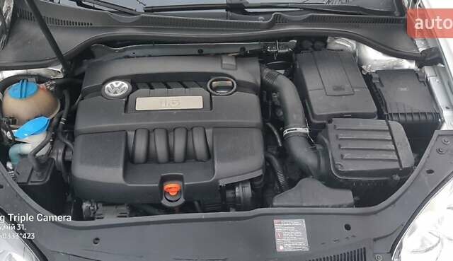 Серый Фольксваген Гольф, объемом двигателя 1.6 л и пробегом 200 тыс. км за 6900 $, фото 16 на Automoto.ua