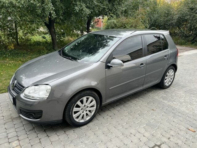 Серый Фольксваген Гольф, объемом двигателя 1.4 л и пробегом 219 тыс. км за 6499 $, фото 2 на Automoto.ua