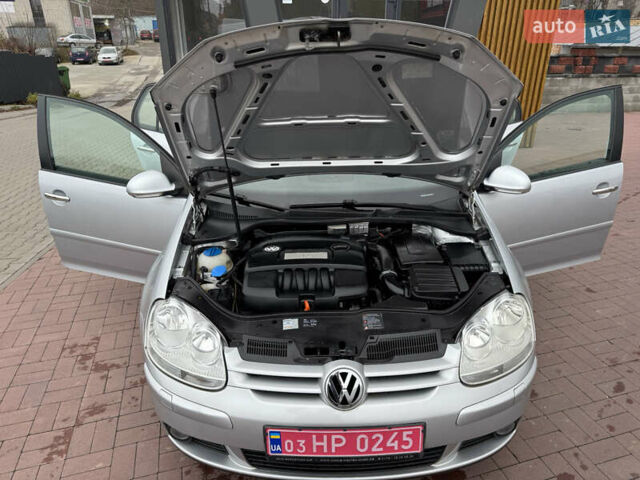Сірий Фольксваген Гольф, об'ємом двигуна 1.6 л та пробігом 179 тис. км за 6899 $, фото 25 на Automoto.ua