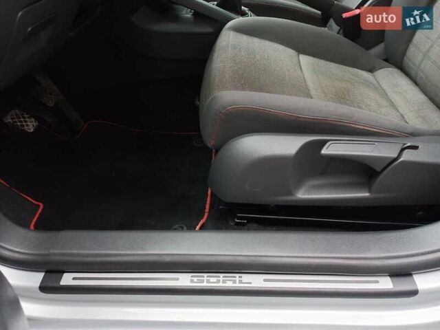 Серый Фольксваген Гольф, объемом двигателя 1.4 л и пробегом 216 тыс. км за 5800 $, фото 23 на Automoto.ua