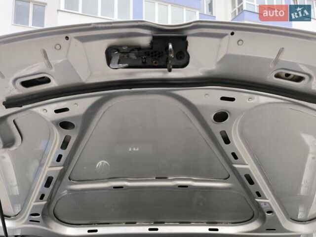 Серый Фольксваген Гольф, объемом двигателя 1.6 л и пробегом 208 тыс. км за 5700 $, фото 36 на Automoto.ua