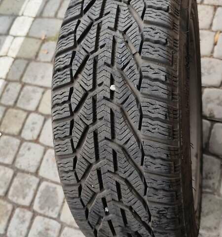 Фольксваген Гольф 2006 в Виннице на Automoto.ua Серый Фольксваген Гольф, объемом двигателя 1.6 л и пробегом 308 тыс. км за 5700 $, фото 27 на Automoto.ua