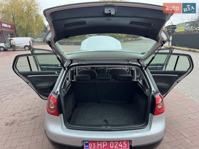 Сірий Фольксваген Гольф, об'ємом двигуна 1.6 л та пробігом 179 тис. км за 6899 $, фото 18 на Automoto.ua