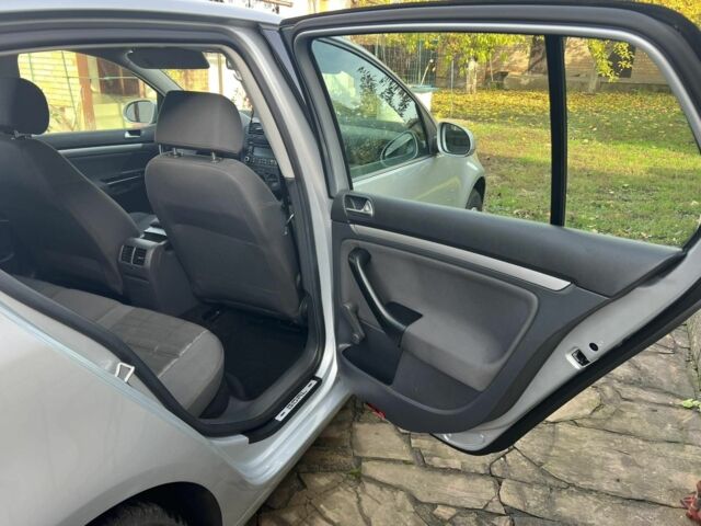 Серый Фольксваген Гольф, объемом двигателя 1.4 л и пробегом 260 тыс. км за 5900 $, фото 10 на Automoto.ua