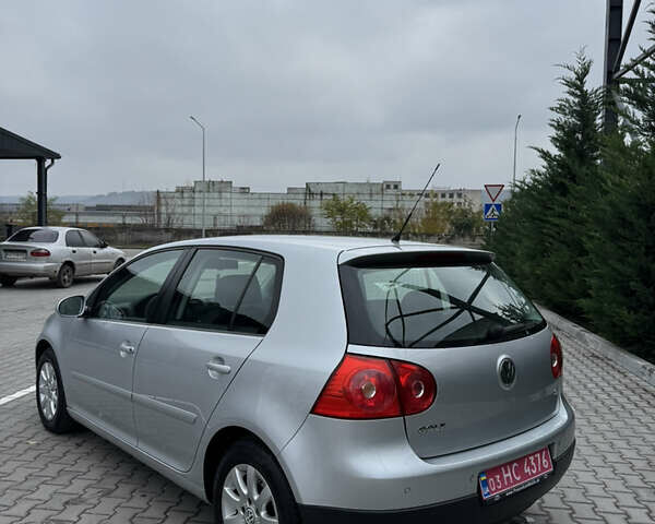 Сірий Фольксваген Гольф, об'ємом двигуна 1.6 л та пробігом 240 тис. км за 6950 $, фото 6 на Automoto.ua