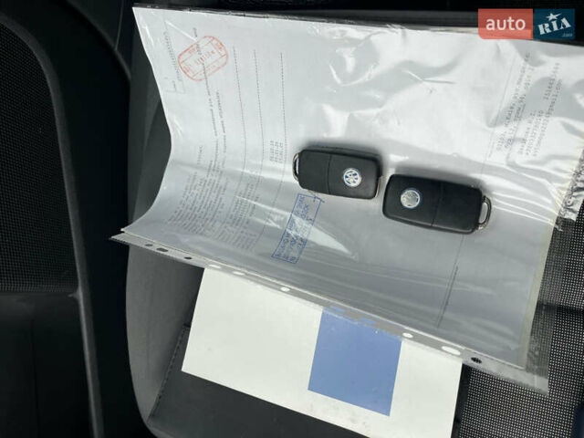 Серый Фольксваген Гольф, объемом двигателя 1.6 л и пробегом 220 тыс. км за 5250 $, фото 52 на Automoto.ua