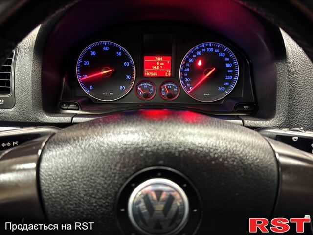 Серый Фольксваген Гольф, объемом двигателя 1.6 л и пробегом 187 тыс. км за 6500 $, фото 13 на Automoto.ua