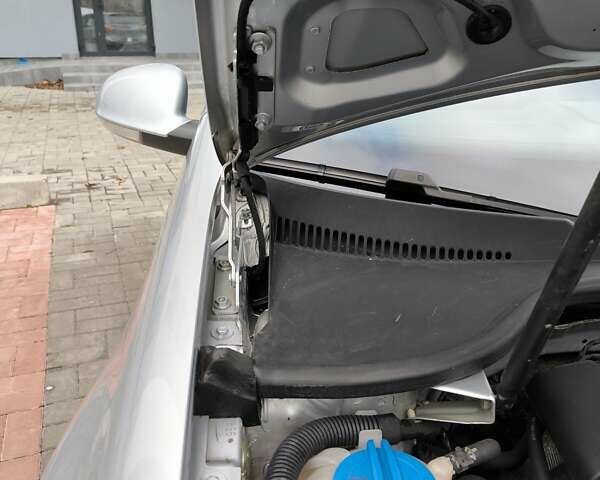 Серый Фольксваген Гольф, объемом двигателя 1.6 л и пробегом 208 тыс. км за 5700 $, фото 39 на Automoto.ua