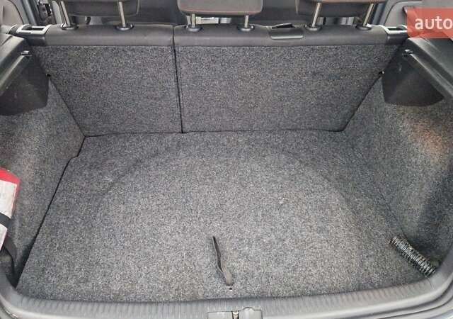 Серый Фольксваген Гольф, объемом двигателя 1.4 л и пробегом 229 тыс. км за 5432 $, фото 66 на Automoto.ua