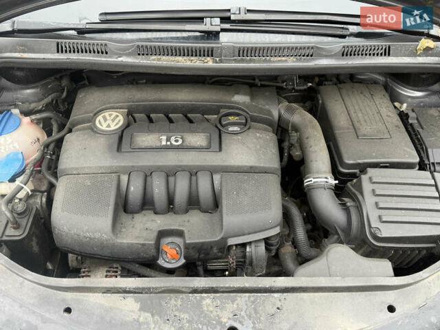 Серый Фольксваген Гольф, объемом двигателя 1.6 л и пробегом 176 тыс. км за 5799 $, фото 35 на Automoto.ua