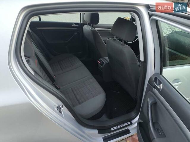 Серый Фольксваген Гольф, объемом двигателя 1.39 л и пробегом 199 тыс. км за 5500 $, фото 28 на Automoto.ua