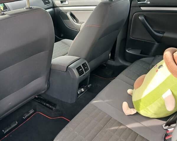 Сірий Фольксваген Гольф, об'ємом двигуна 1.6 л та пробігом 186 тис. км за 6150 $, фото 6 на Automoto.ua