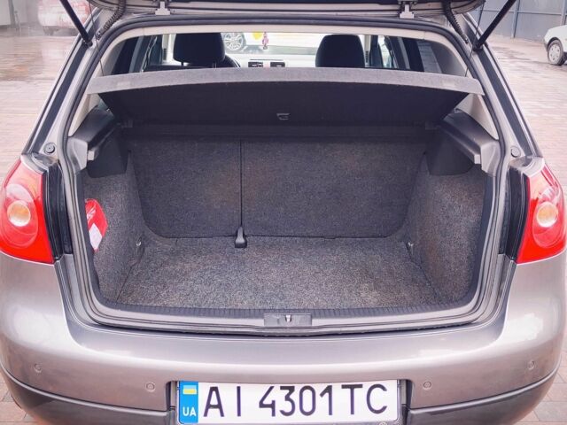 Серый Фольксваген Гольф, объемом двигателя 1.6 л и пробегом 227 тыс. км за 5850 $, фото 15 на Automoto.ua