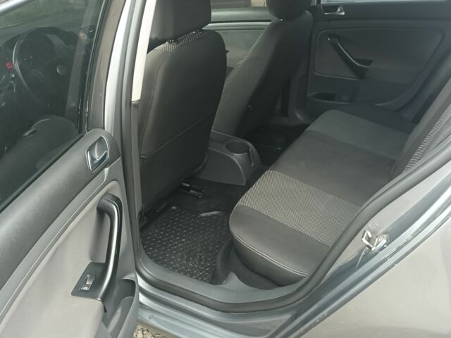 Сірий Фольксваген Гольф, об'ємом двигуна 0 л та пробігом 1 тис. км за 5800 $, фото 4 на Automoto.ua