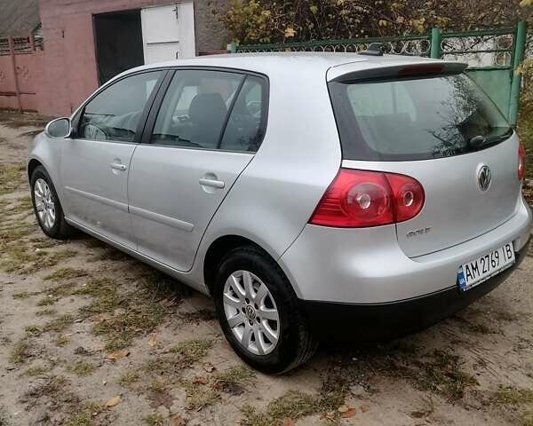 Серый Фольксваген Гольф, объемом двигателя 1.4 л и пробегом 204 тыс. км за 5300 $, фото 4 на Automoto.ua