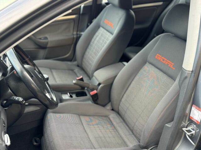 Сірий Фольксваген Гольф, об'ємом двигуна 0 л та пробігом 169 тис. км за 5700 $, фото 19 на Automoto.ua