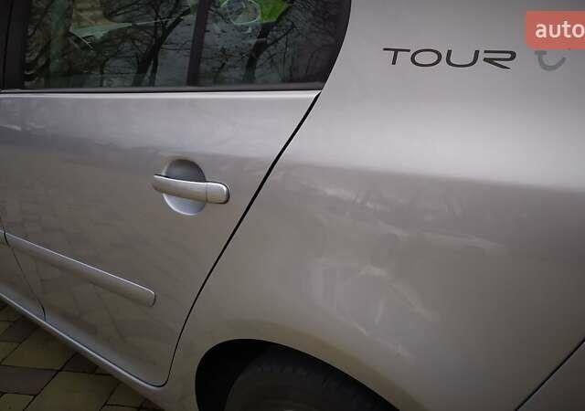 Сірий Фольксваген Гольф, об'ємом двигуна 1.6 л та пробігом 200 тис. км за 6950 $, фото 88 на Automoto.ua