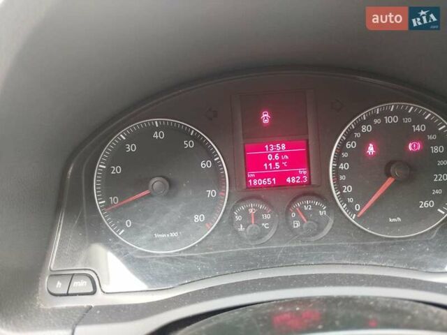 Сірий Фольксваген Гольф, об'ємом двигуна 1.4 л та пробігом 180 тис. км за 5000 $, фото 18 на Automoto.ua