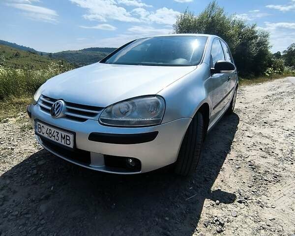 Серый Фольксваген Гольф, объемом двигателя 1.6 л и пробегом 268 тыс. км за 5900 $, фото 6 на Automoto.ua