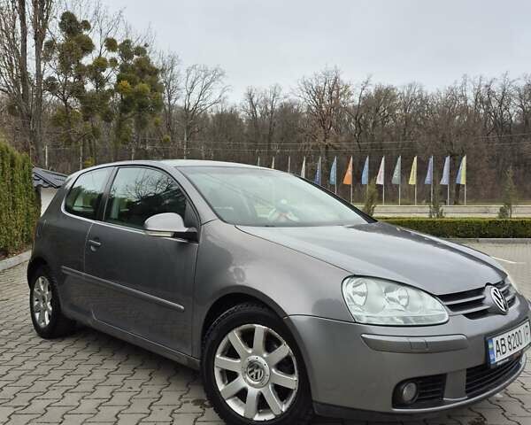 Сірий Фольксваген Гольф, об'ємом двигуна 1.6 л та пробігом 255 тис. км за 5600 $, фото 5 на Automoto.ua