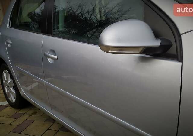 Сірий Фольксваген Гольф, об'ємом двигуна 1.6 л та пробігом 200 тис. км за 6950 $, фото 108 на Automoto.ua