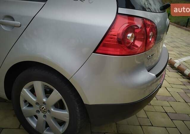 Сірий Фольксваген Гольф, об'ємом двигуна 1.6 л та пробігом 200 тис. км за 6950 $, фото 93 на Automoto.ua